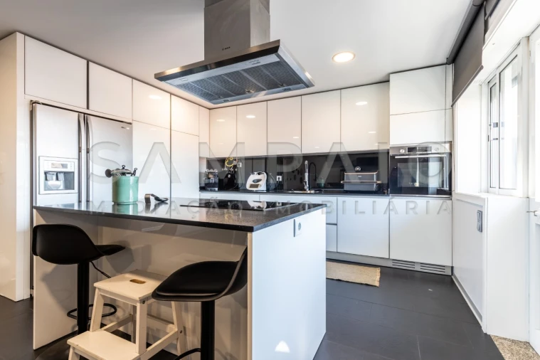 Moradia T4 para Venda em Fânzeres e São Pedro da Cova Foto 6