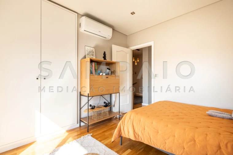 Moradia T4 para Venda em Fânzeres e São Pedro da Cova Foto 31