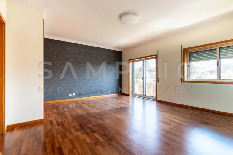 Apartamento T3 para Venda em Fânzeres e São Pedro da Cova Foto 16