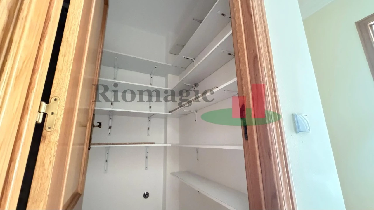 Apartamento T2 para Venda em Bombarral e Vale Covo Foto 7