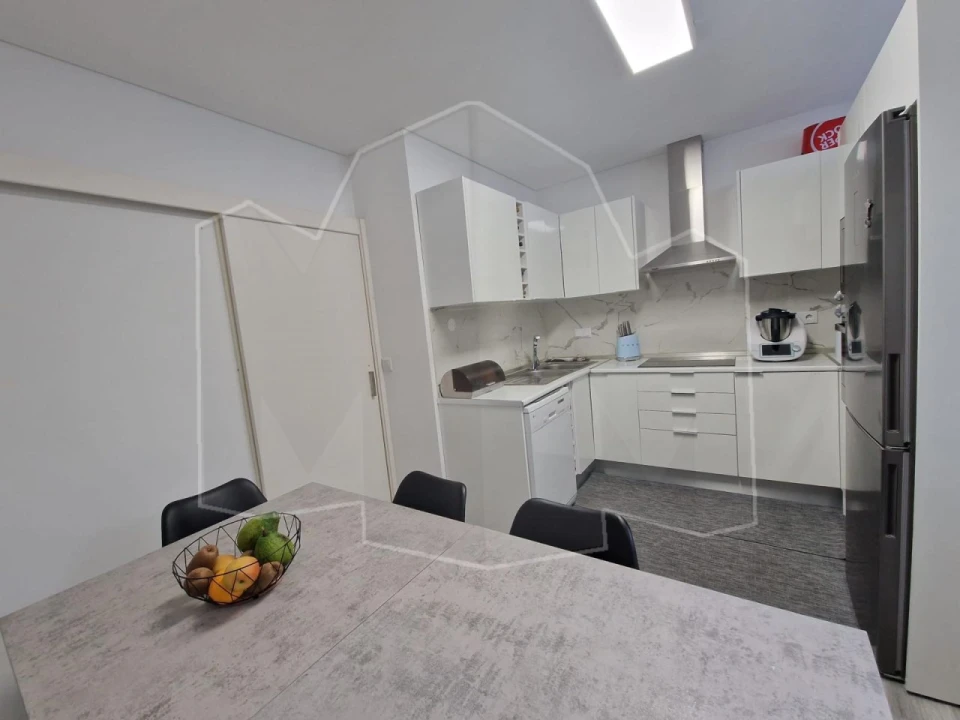 Moradia T3 para Venda em Funchal (Santa Maria Maior) Foto 4