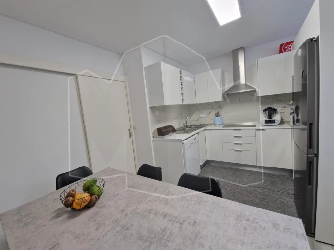 Moradia T3 para Venda em Funchal (Santa Maria Maior) Foto 4