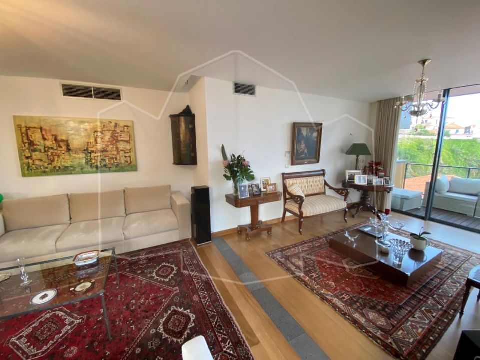 Apartamento T4 para Venda em Funchal (São Pedro) Foto 6