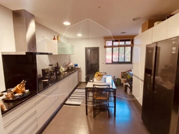 Apartamento T4 para Venda em Funchal (São Pedro)