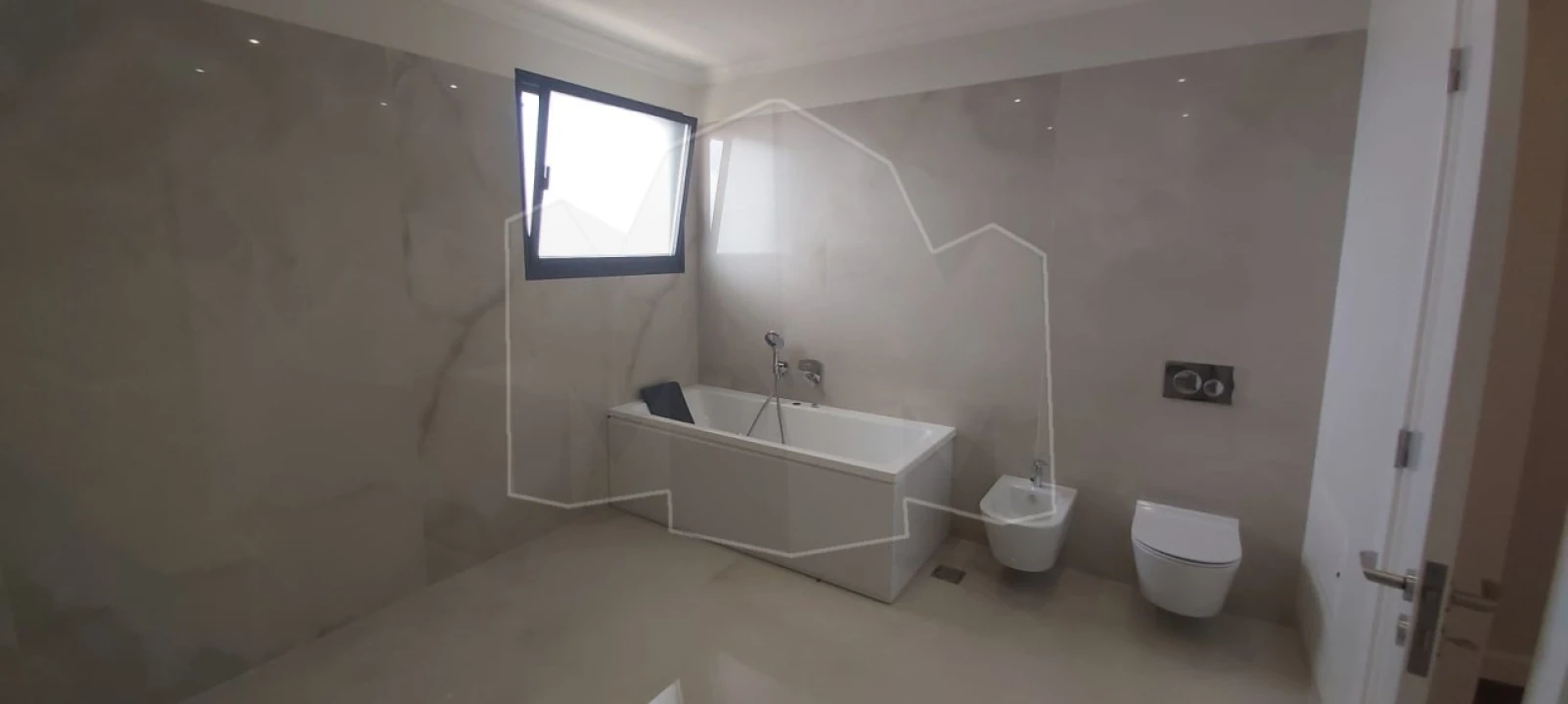 Moradia T3 para Venda em São Martinho Foto 12