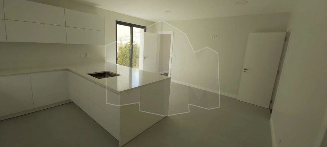 Moradia T3 para Venda em São Martinho Foto 7