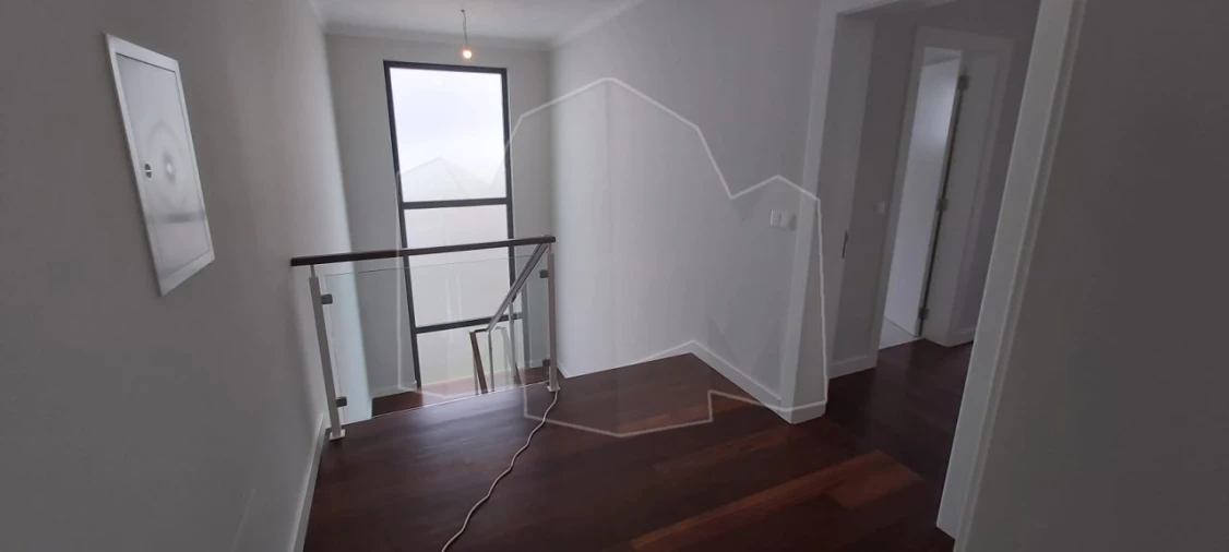 Moradia T3 para Venda em São Martinho Foto 8