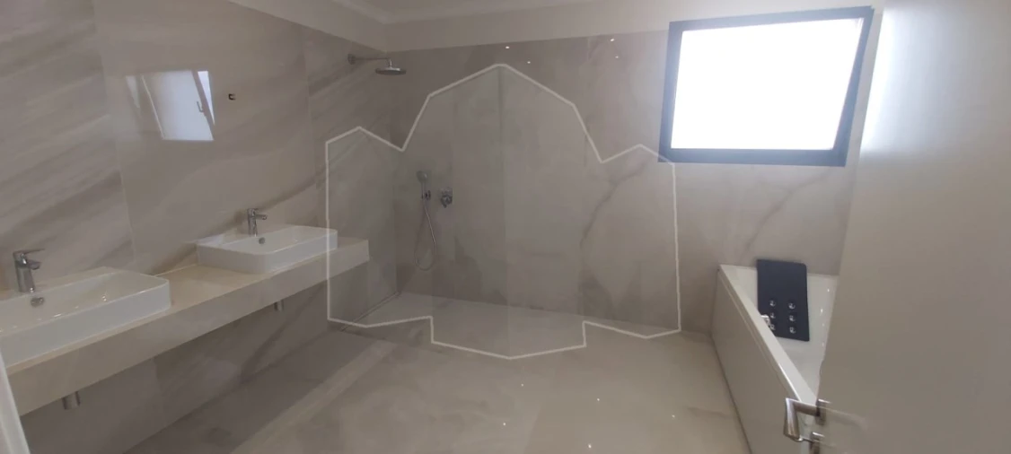 Moradia T3 para Venda em São Martinho Foto 11