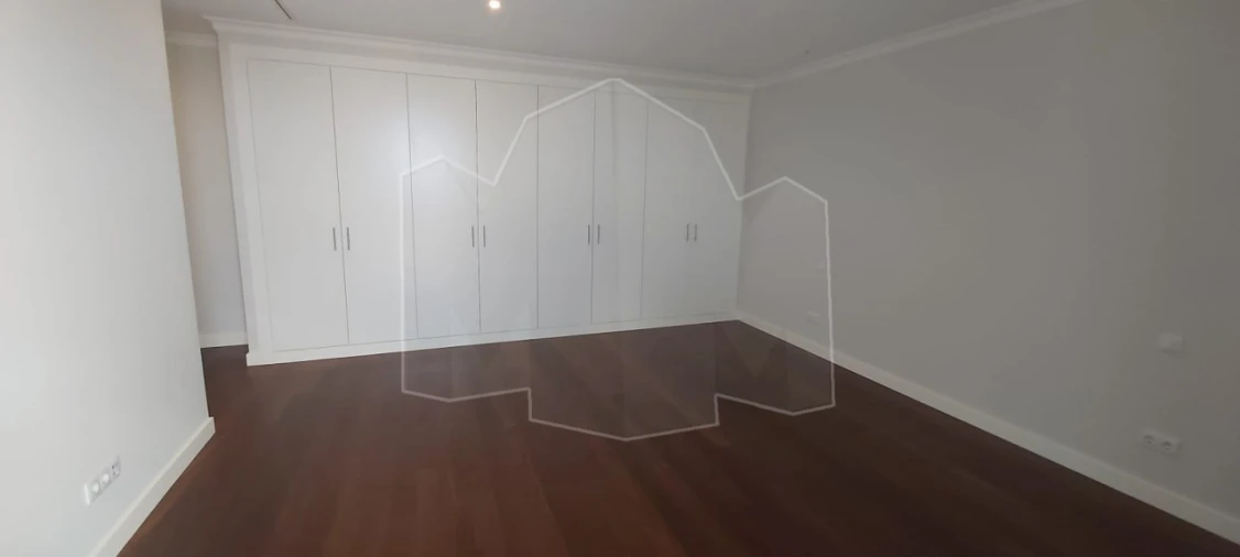 Moradia T3 para Venda em São Martinho Foto 14