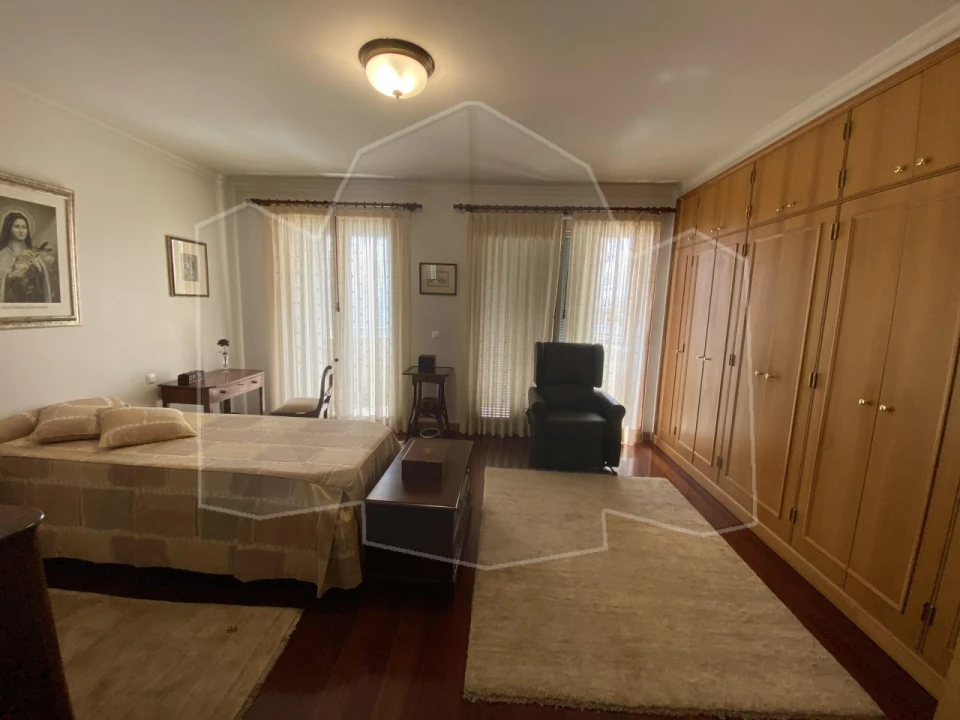 Apartamento T5 para Venda em São Martinho Foto 15