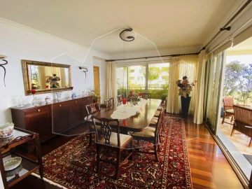 Apartamento T5 para Venda em São Martinho
