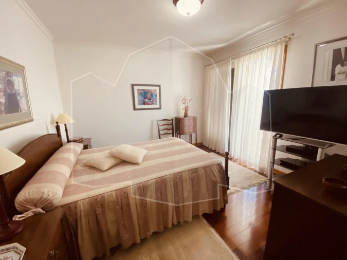 Apartamento T5 para Venda em São Martinho Foto 18
