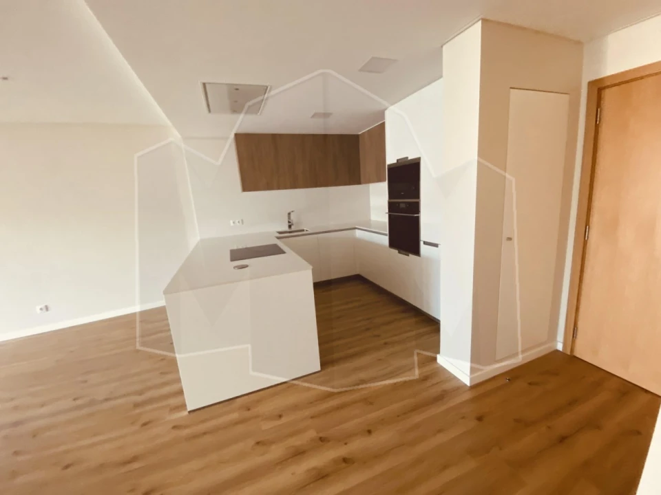 Apartamento T2 para Venda em Camara de Lobos Foto 2