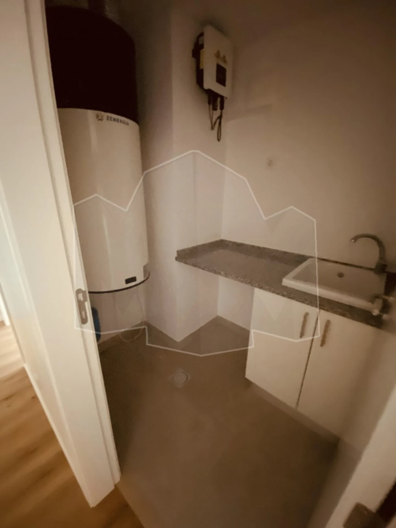 Apartamento T2 para Venda em Camara de Lobos Foto 6