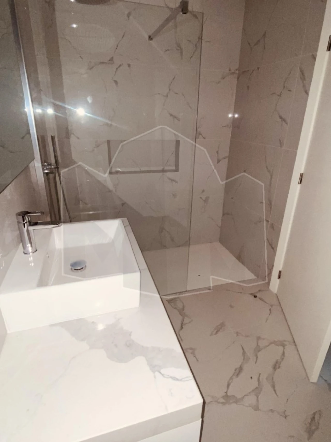 Apartamento T2 para Venda em Camara de Lobos Foto 8