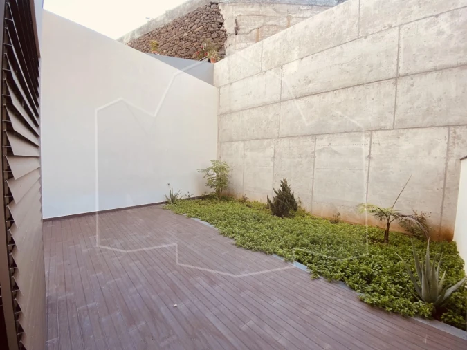 Apartamento T2 para Venda em Camara de Lobos Foto 1