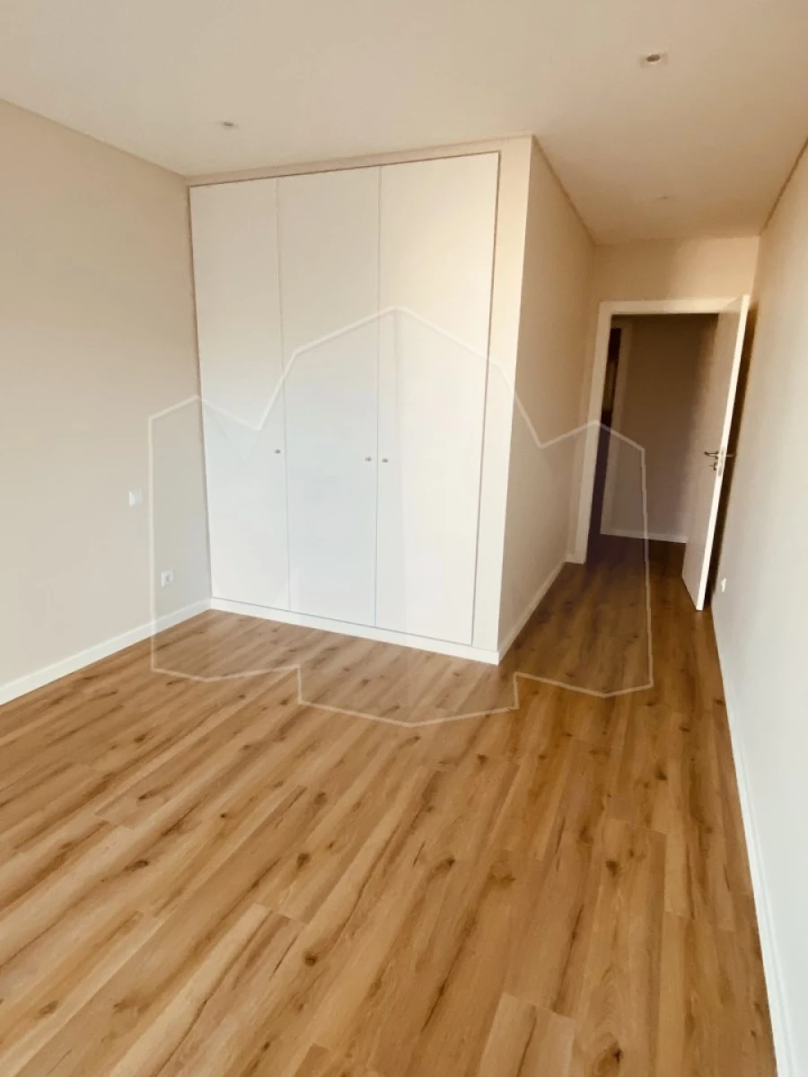 Apartamento T2 para Venda em Camara de Lobos Foto 7