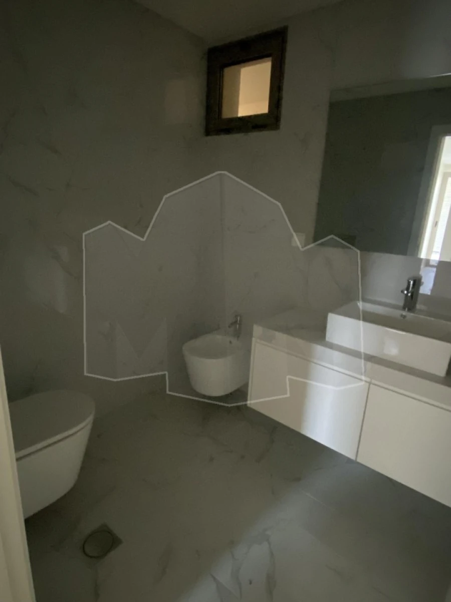 Apartamento T2 para Venda em Camara de Lobos Foto 10