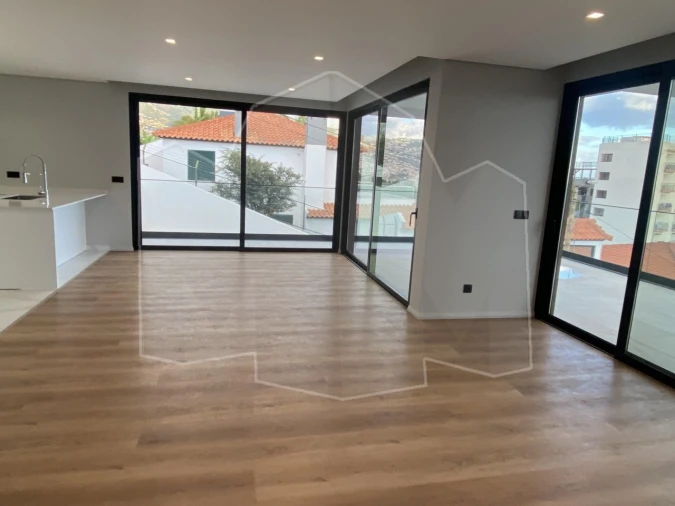 Apartamento T4 para Venda em São Martinho Foto 7