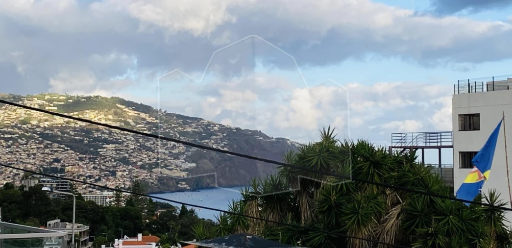 Apartamento T4 para Venda em São Martinho Foto 9