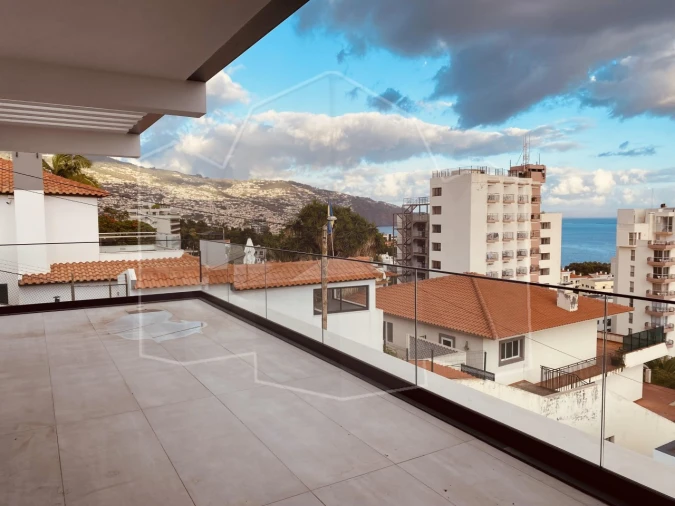 Apartamento T4 para Venda em São Martinho Foto 10