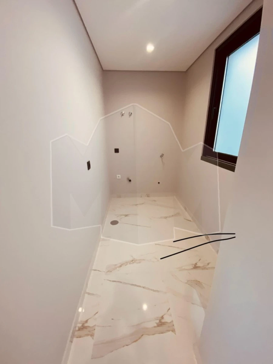 Apartamento T4 para Venda em São Martinho Foto 16