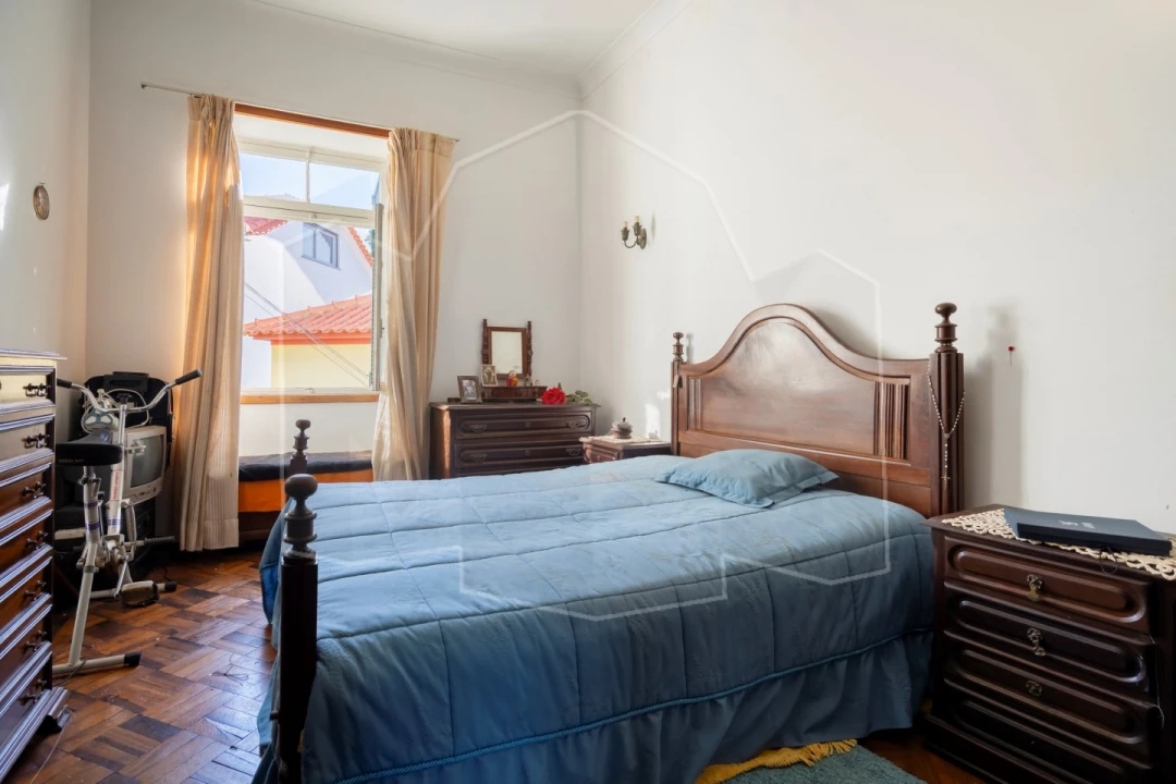 Moradia T7 para Venda em Funchal (Santa Maria Maior) Foto 7