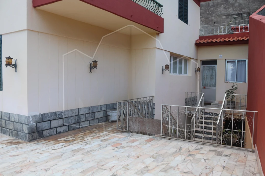 Moradia T4 para Venda em São Martinho Foto 5