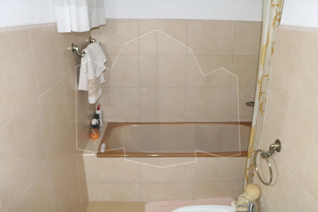 Moradia T4 para Venda em São Martinho Foto 17