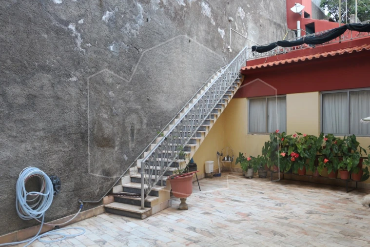 Moradia T4 para Venda em São Martinho Foto 7