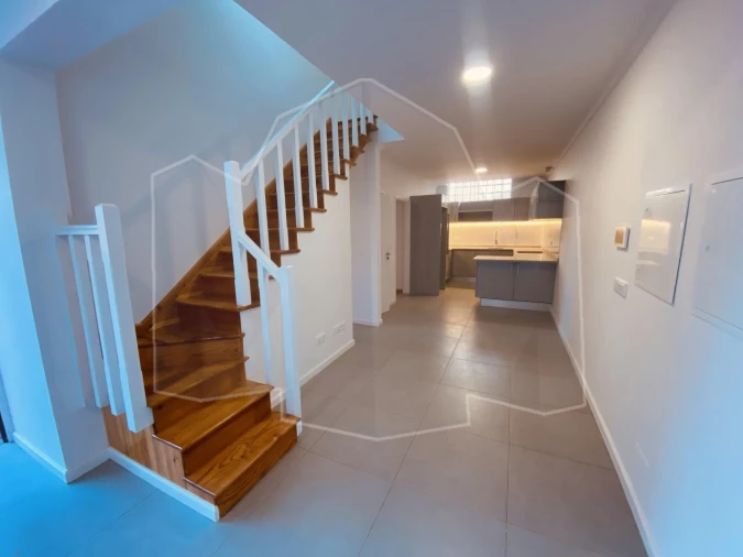 Moradia para Venda em Funchal (Santa Luzia) Foto 3