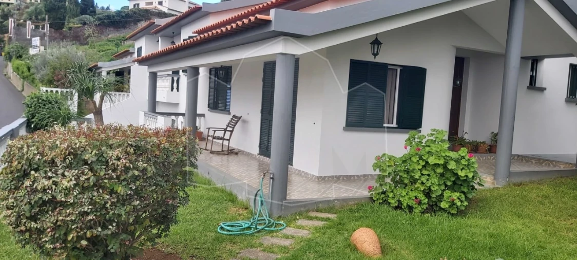 Quinta T3 para Venda em São Martinho