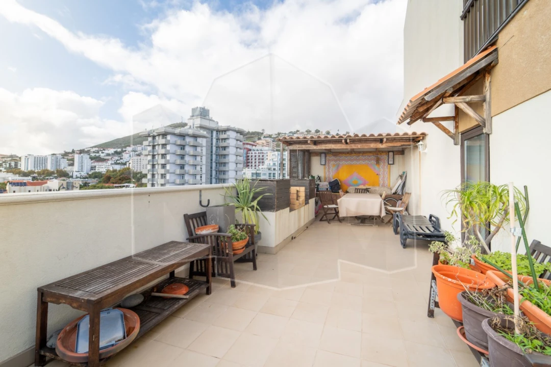 Apartamento T3 para Venda em São Martinho Foto 11