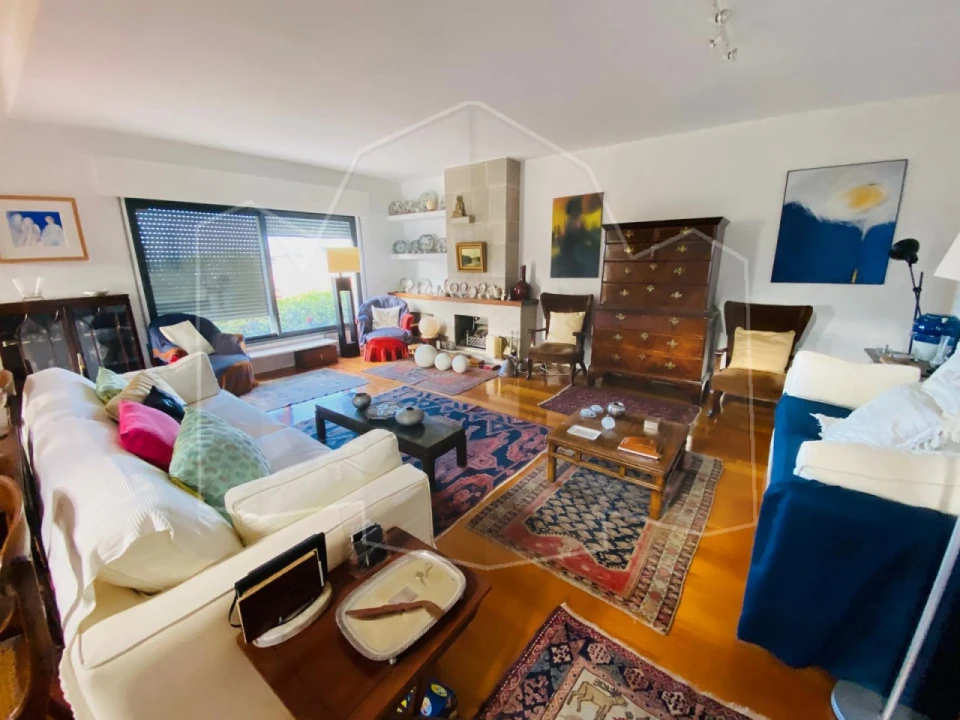 Moradia T3 para Venda em Funchal (Santa Maria Maior) Foto 5