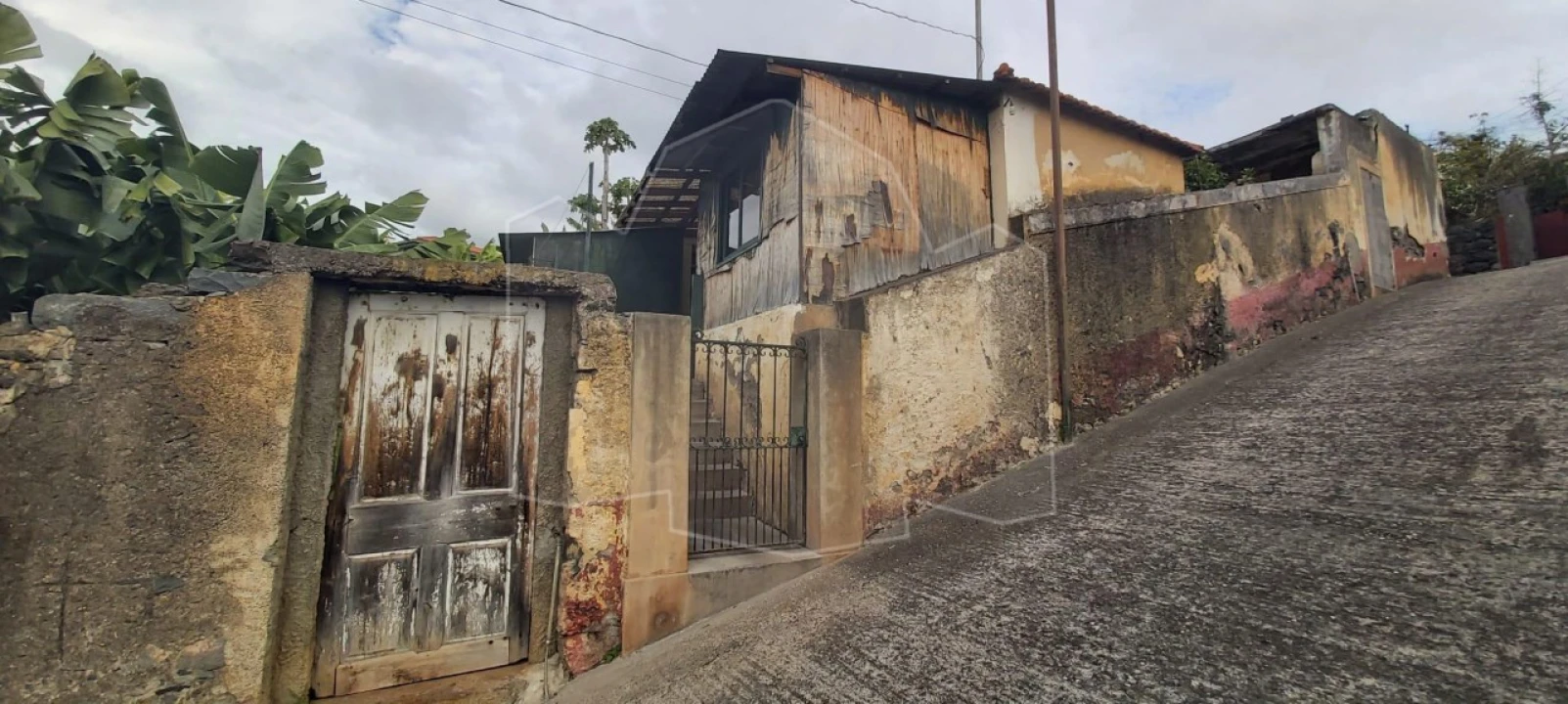 Moradia T2 para Venda em São Roque Foto 2