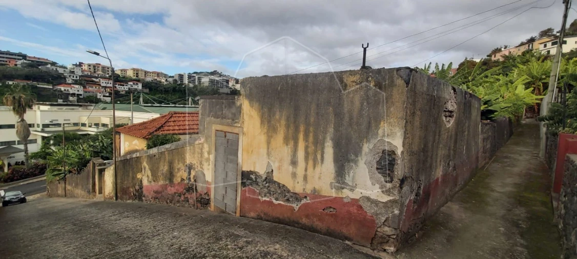 Moradia T2 para Venda em São Roque