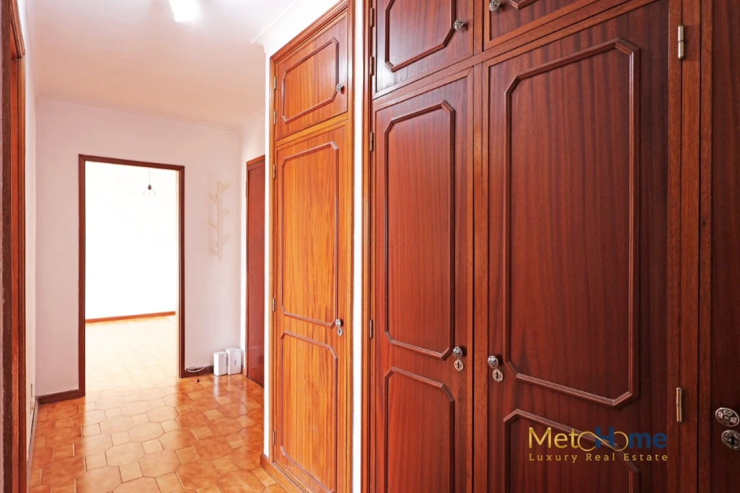 Apartamento T2 para Venda em Mafamude e Vilar do Paraíso Foto 11