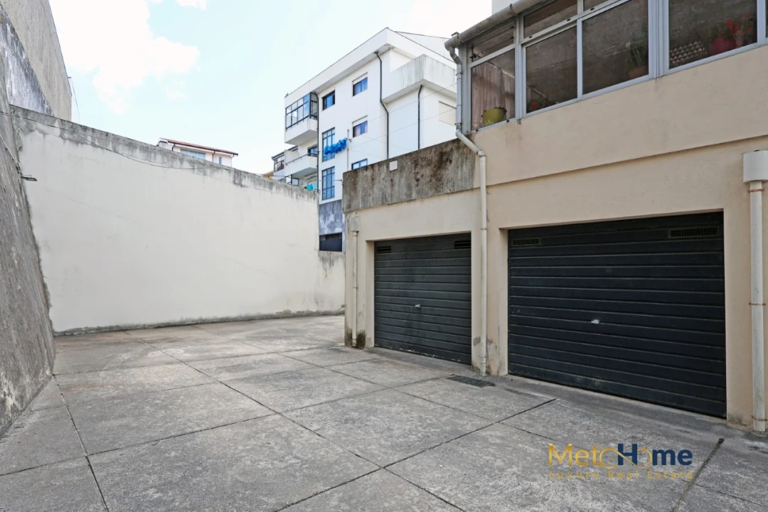 Apartamento T2 para Venda em Mafamude e Vilar do Paraíso Foto 32