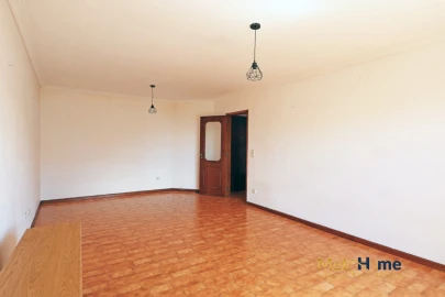 Apartamento T2 para Venda em Mafamude e Vilar do Paraíso