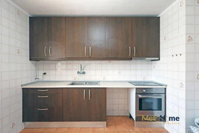 Apartamento T2 para Venda em Mafamude e Vilar do Paraíso