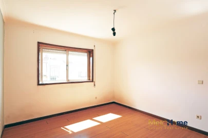 Apartamento T2 para Venda em Mafamude e Vilar do Paraíso
