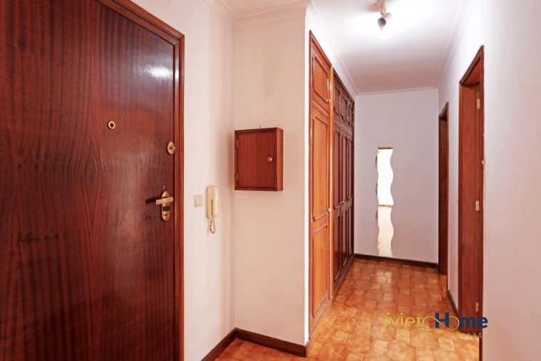 Apartamento T2 para Venda em Mafamude e Vilar do Paraíso Foto 18
