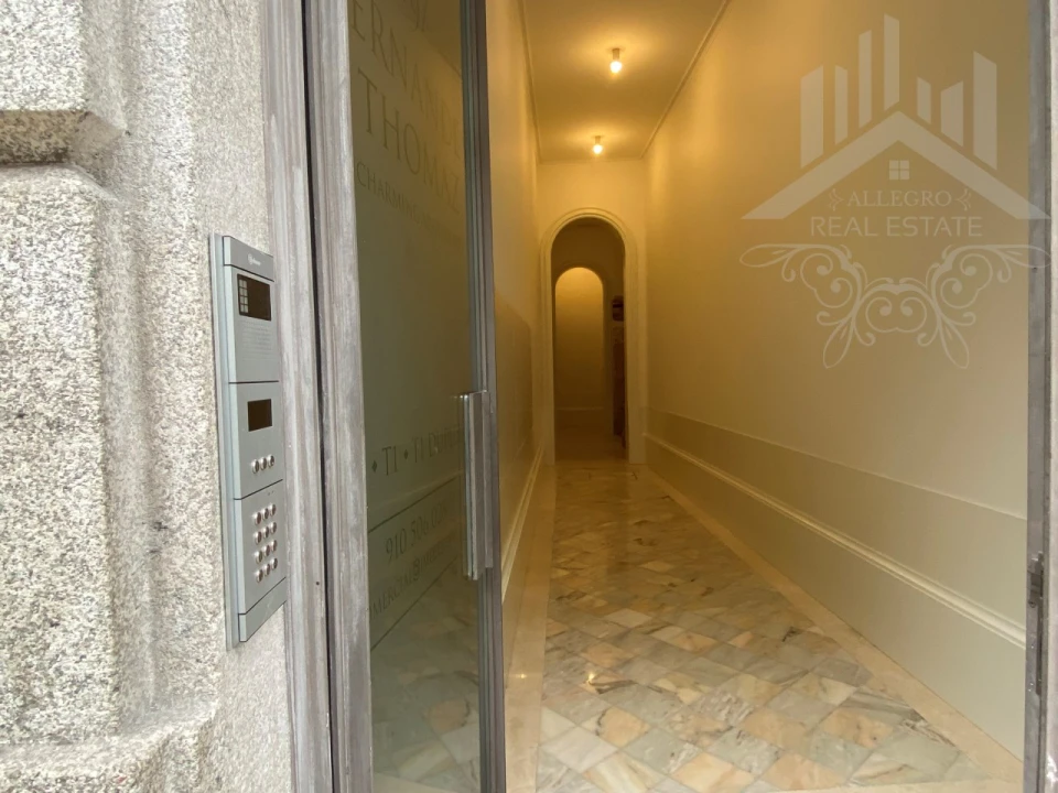 Apartamento para Venda em Cedofeita, Santo Ildefonso, Sé, Miragaia, São Nicolau e Vitória Foto 32