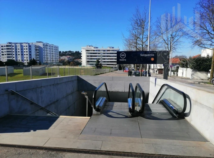 Apartamento T2 para Venda em Paranhos Foto 14