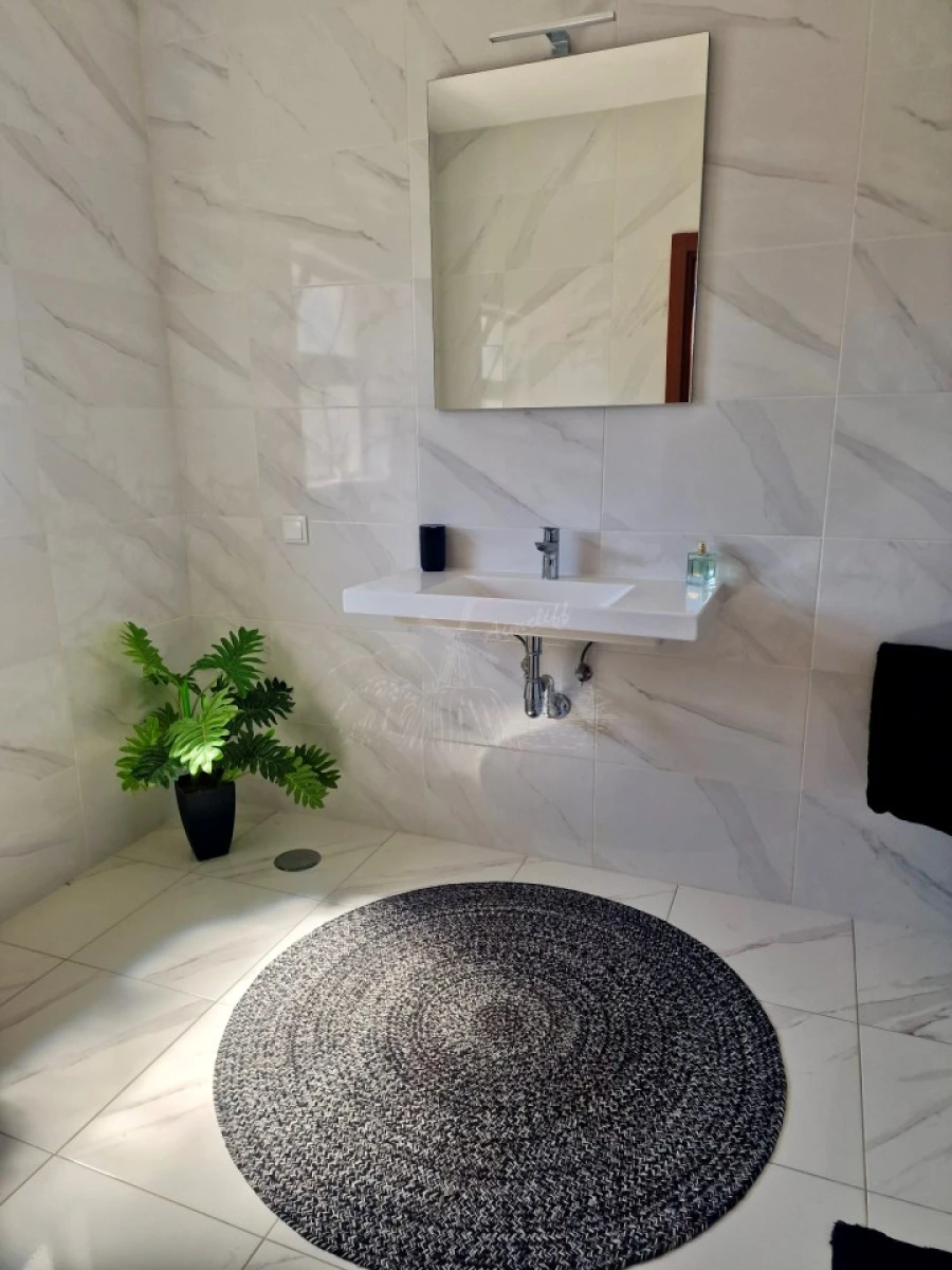 Moradia T3 para Venda em Santa Catarina da Fonte do Bispo Foto 10