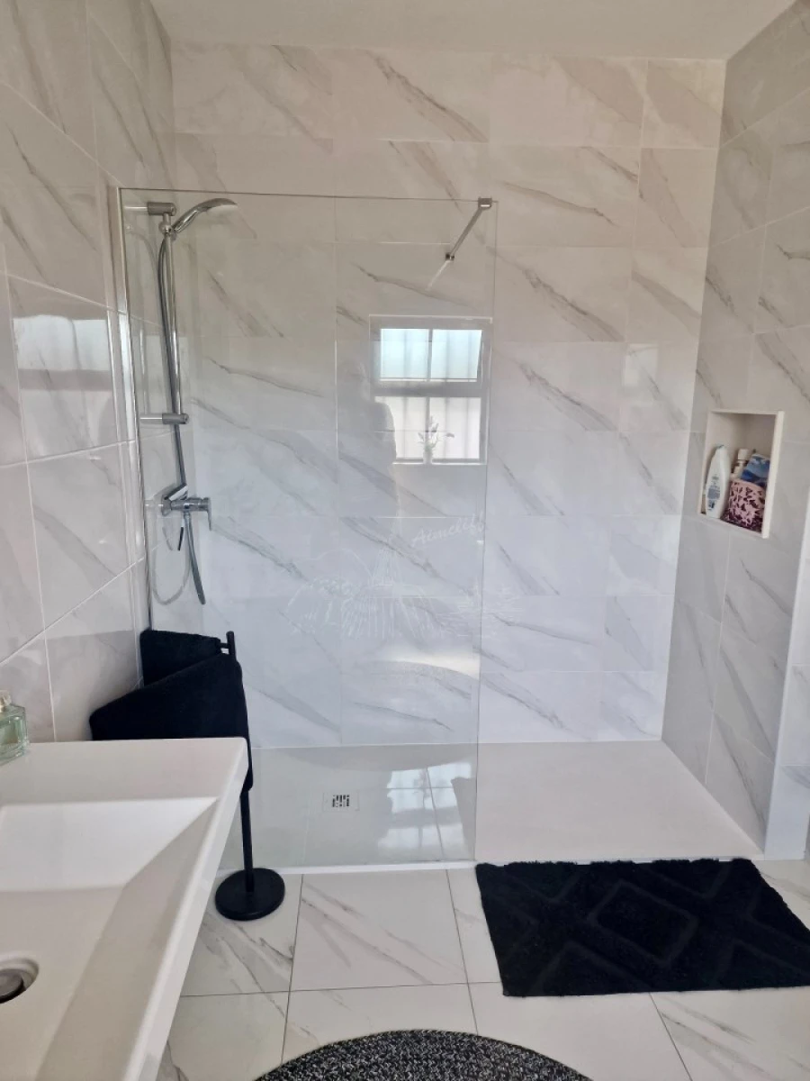 Moradia T3 para Venda em Santa Catarina da Fonte do Bispo Foto 11