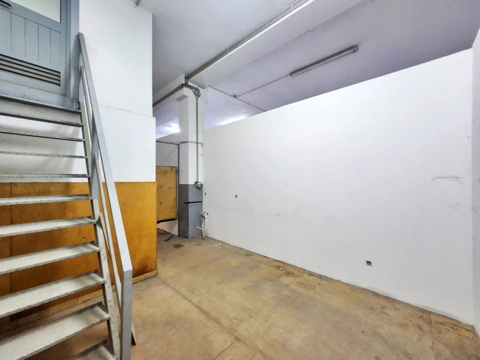 Armazém para Arrendamento em Coronado (São Romão e São Mamede) Foto 10