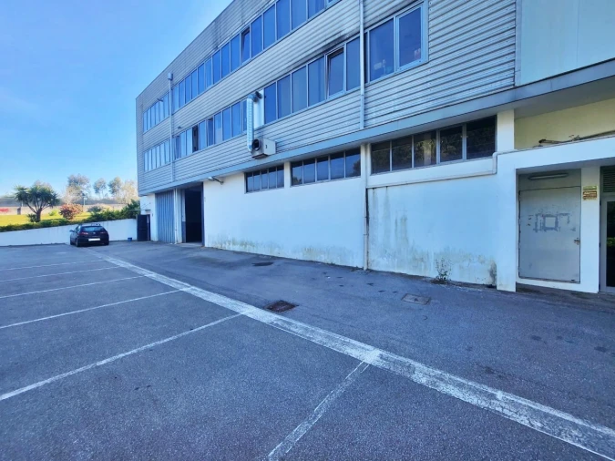 Armazém para Arrendamento em Coronado (São Romão e São Mamede) Foto 16