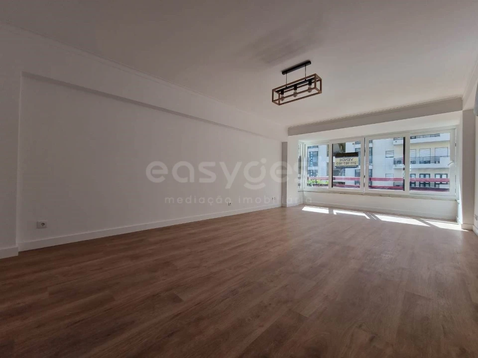 Apartamento T3 para Venda em São Domingos de Benfica Foto 12