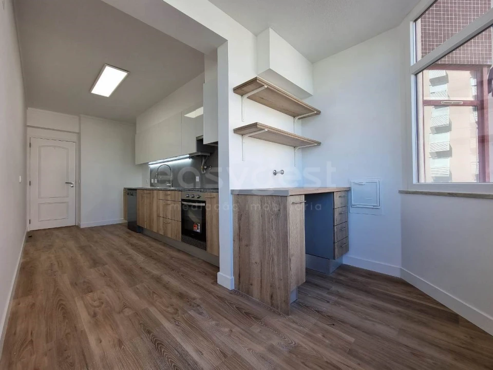 Apartamento T3 para Venda em São Domingos de Benfica Foto 14